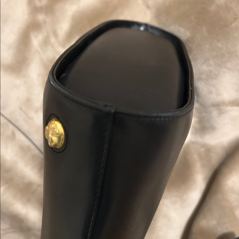 Salvatore Ferragamo High Heel Black Leather Two Way Crossbody Handbag- Gorgeous! - Picture 7 of 14